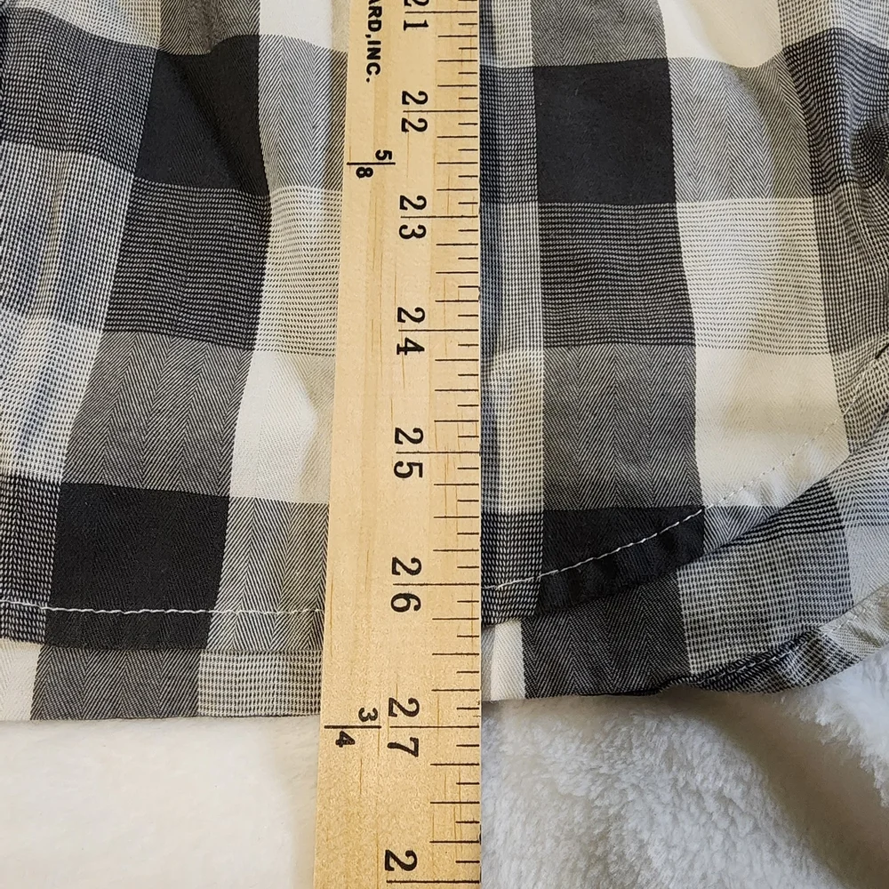 The North Face Short Sleeve Button Up, Black and‎ White Plaid, EUC, Size Small